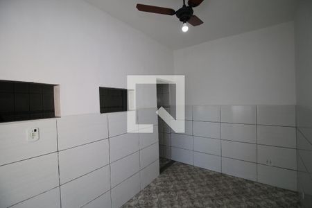Sala de casa para alugar com 2 quartos, 50m² em Pilares, Rio de Janeiro