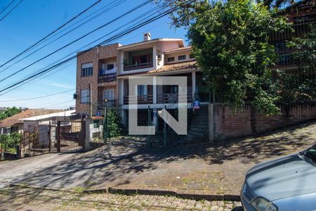 Casa à venda com 300m², 3 quartos e 5 vagas Casa à venda com 300m², 3 quartos e 5 vagasFachada