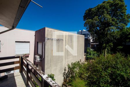 Vista do Quarto de casa para alugar com 3 quartos, 300m² em Medianeira, Porto Alegre