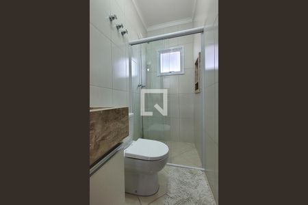 Casa à venda com 242m², 5 quartos e 4 vagasBanheiro