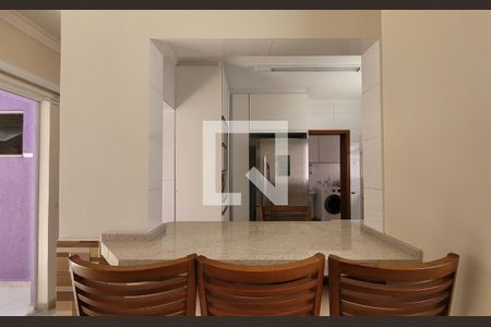 Casa à venda com 242m², 5 quartos e 4 vagasCozinha