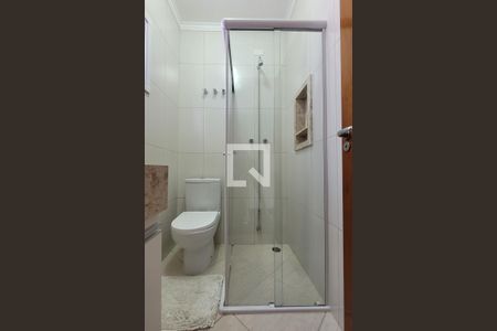 Casa à venda com 242m², 5 quartos e 4 vagasBanheiro da suíte 3