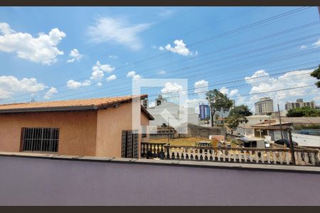 Casa à venda com 242m², 5 quartos e 4 vagasVista