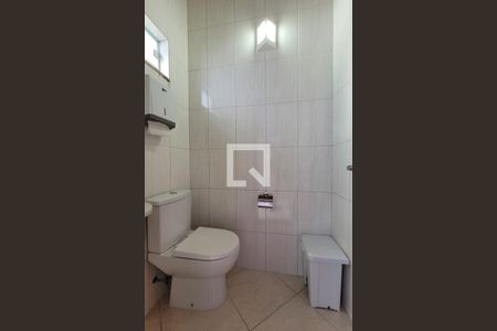 Casa à venda com 242m², 5 quartos e 4 vagasBanheiro