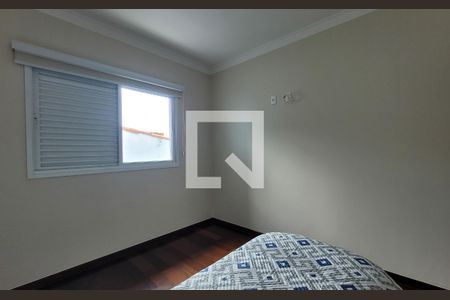 Casa à venda com 242m², 5 quartos e 4 vagasSuíte  3