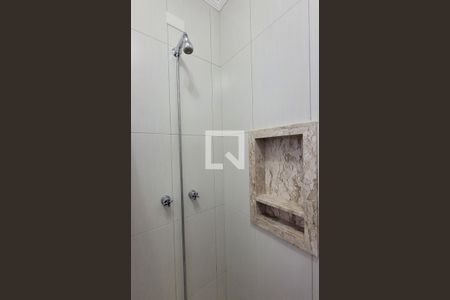 Casa à venda com 242m², 5 quartos e 4 vagasBanheiro da suíte 3