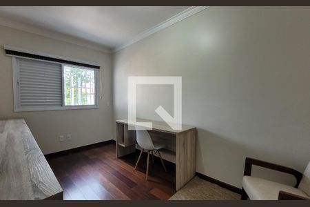 Casa à venda com 242m², 5 quartos e 4 vagasQuarto 2