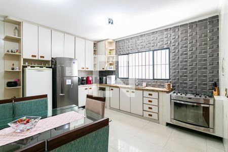 Casa à venda com 200m², 3 quartos e 3 vagasCozinha