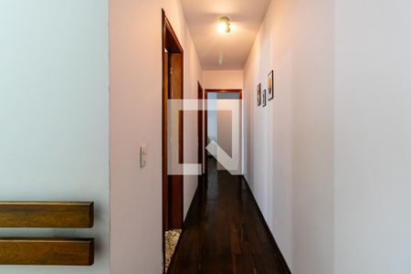 Casa à venda com 200m², 3 quartos e 3 vagasCorredor