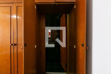 Casa à venda com 3 quartos, 200m² em Vila Carrao, São Paulo