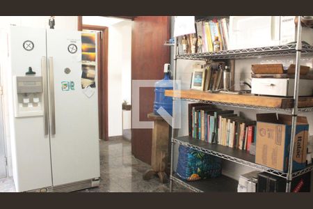 Casa à venda com 104m², 3 quartos e 2 vagasCozinha