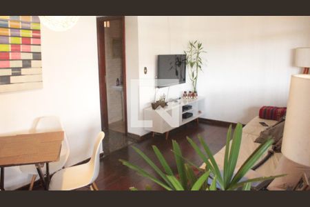 Sala de casa à venda com 3 quartos, 104m² em Jardim Monte Kemel, São Paulo