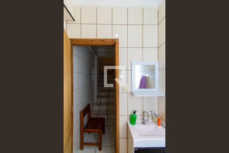 Casa à venda com 150m², 4 quartos e 1 vaga Casa à venda com 150m², 4 quartos e 1 vagaBanheiro 2