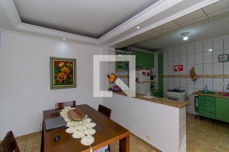 Casa à venda com 150m², 4 quartos e 1 vaga Casa à venda com 150m², 4 quartos e 1 vagaCasa 2 - Sala de Jantar