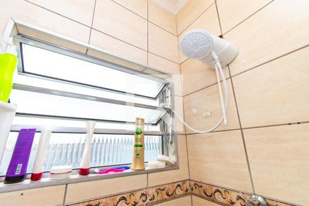 Casa à venda com 150m², 4 quartos e 1 vaga Casa à venda com 150m², 4 quartos e 1 vagaCasa 2 - Banheiro 1