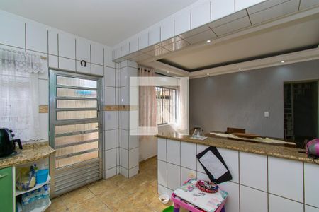 Casa à venda com 150m², 4 quartos e 1 vaga Casa à venda com 150m², 4 quartos e 1 vagaCasa 2 - Cozinha