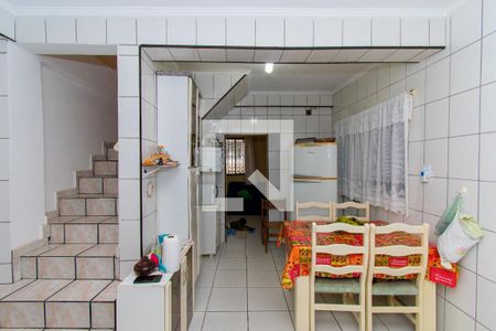 Casa à venda com 150m², 4 quartos e 1 vaga Casa à venda com 150m², 4 quartos e 1 vagaCozinha