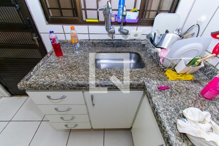 Casa à venda com 150m², 4 quartos e 1 vaga Casa à venda com 150m², 4 quartos e 1 vagaCozinha