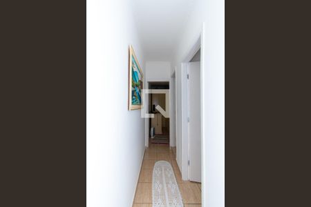 Casa à venda com 150m², 4 quartos e 1 vaga Casa à venda com 150m², 4 quartos e 1 vagaCasa 2 - Corredor