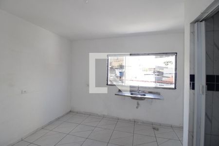 Sala/Cozinha e área de serviço de apartamento para alugar com 2 quartos, 45m² em Vila Buenos Aires, São Paulo
