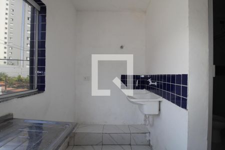 Sala/Cozinha e área de serviço de apartamento para alugar com 2 quartos, 45m² em Vila Buenos Aires, São Paulo