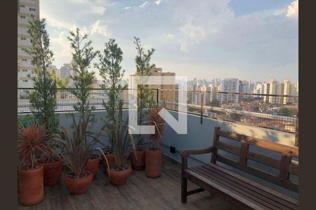 Apartamento à venda com 3 quartos, 168m² em Vila Gumercindo, São Paulo
