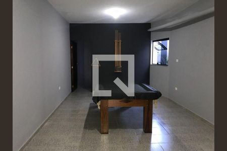 Casa à venda com 3 quartos, 210m² em Parque Novo Oratório, Santo André