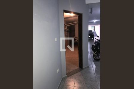 Casa à venda com 3 quartos, 210m² em Parque Novo Oratório, Santo André