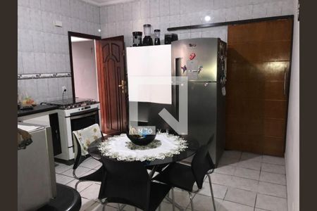 Casa à venda com 3 quartos, 210m² em Parque Novo Oratório, Santo André