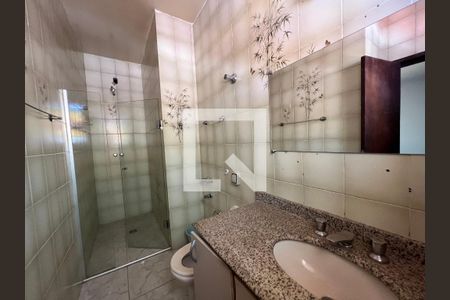 Banheiro 1 de casa à venda com 4 quartos, 374m² em São Joaquim, Contagem