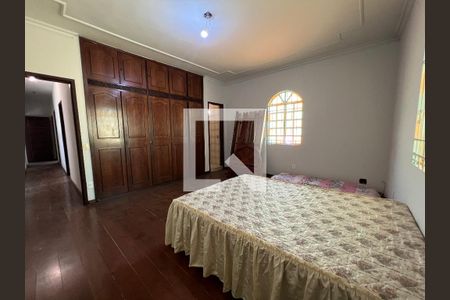 Quarto 1 de casa à venda com 4 quartos, 374m² em São Joaquim, Contagem