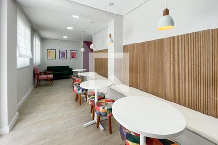 Apartamento para alugar com 45m², 2 quartos e sem vagaÁrea comum - Salão de festas