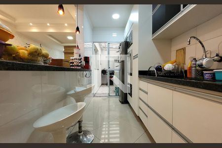 Apartamento à venda com 67m², 2 quartos e 1 vagaCozinha