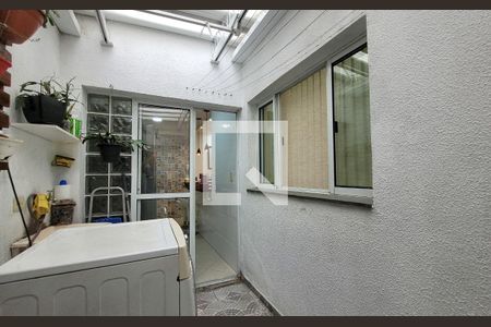 Apartamento à venda com 67m², 2 quartos e 1 vagaÁrea de serviço