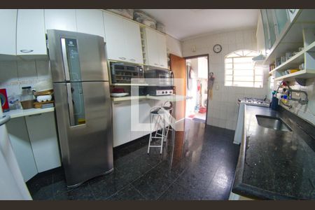 Cozinha de casa para alugar com 3 quartos, 107m² em Jardim Ivana, São Paulo