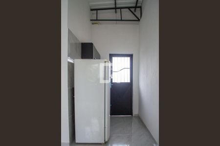 Cozinha  de apartamento para alugar com 1 quarto, 30m² em Azenha, Porto Alegre