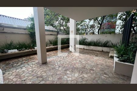 Apartamento à venda com 69m², 2 quartos e sem vagaÁrea comum