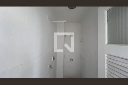 Apartamento à venda com 83m², 2 quartos e 1 vagaBanheiro de serviço