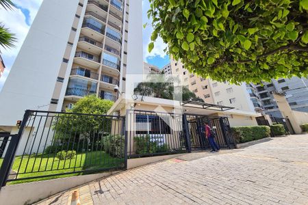 Apartamento à venda com 56m², 2 quartos e 2 vagasFachada