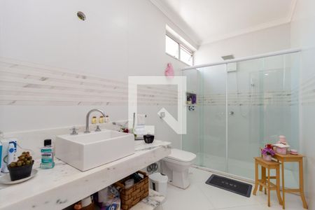 Casa à venda com 200m², 3 quartos e 2 vagas Casa à venda com 200m², 3 quartos e 2 vagasBanheiro 1