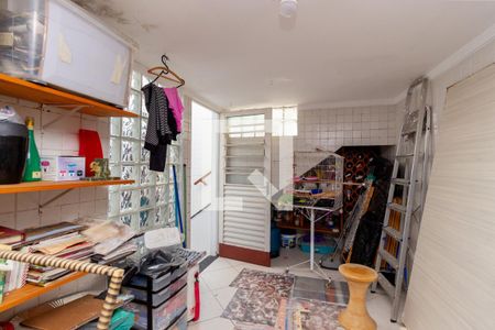 Casa à venda com 200m², 3 quartos e 2 vagas Casa à venda com 200m², 3 quartos e 2 vagasDepósito