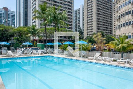 Apartamento à venda com 72m², 2 quartos e 1 vagaÁrea Comum