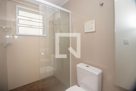 Banheiro de apartamento à venda com 1 quarto, 50m² em Sarandi, Porto Alegre