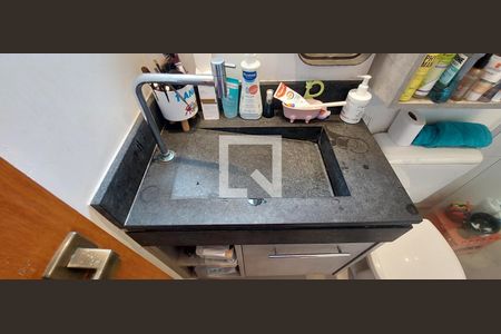 Apartamento à venda com 120m², 2 quartos e 2 vagasBanheiro Quarto 1 suíte