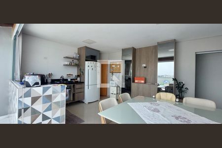 Apartamento à venda com 120m², 2 quartos e 2 vagasCozinha