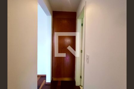 Corredor  de apartamento para alugar com 1 quarto, 65m² em Gávea, Rio de Janeiro