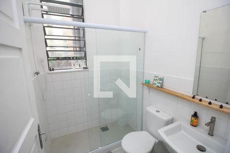 Apartamento à venda com 67m², 2 quartos e sem vagaBanheiro Social
