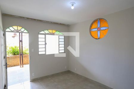 Sala de casa à venda com 3 quartos, 300m² em Bom Jesus, Belo Horizonte