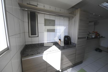 Apartamento para alugar com 82m², 2 quartos e 2 vagasCozinha