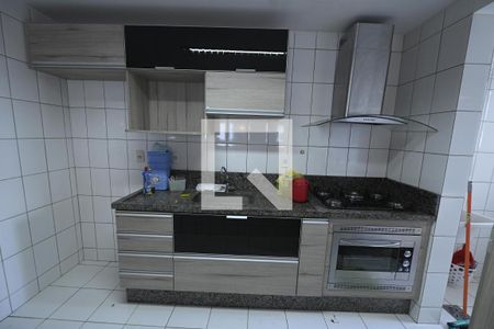 Apartamento para alugar com 82m², 2 quartos e 2 vagasCozinha